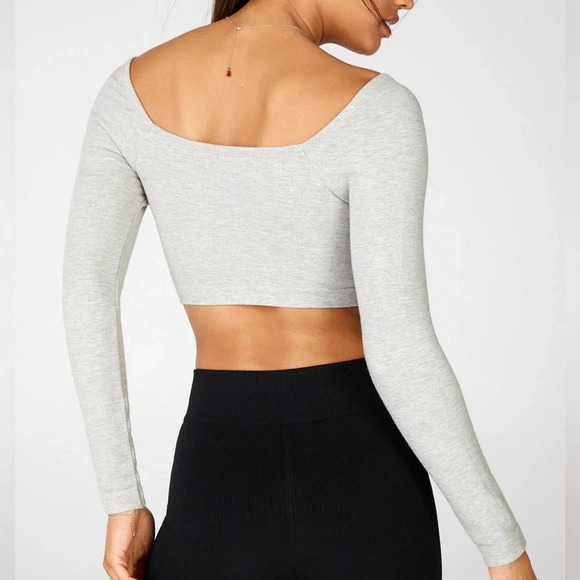 Fabletics Kinsley Top Ribbed Long Sleeve Athletic Balletcore Layering Square - Picture 6 of 6